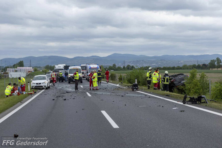 Schwerer Verkehrsunfall S5 KM 38 mit Todesfolge