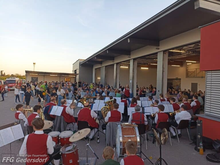 Maibaumfest mit Dämmerschoppen